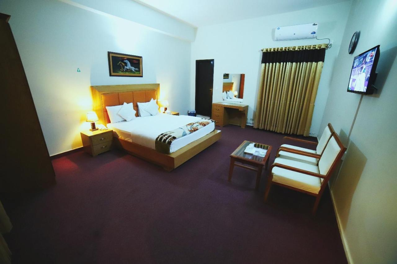 Hotel Red Line Islamabad Exterior photo